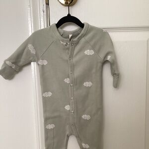 Rylee and cru one piece size 0-3 months